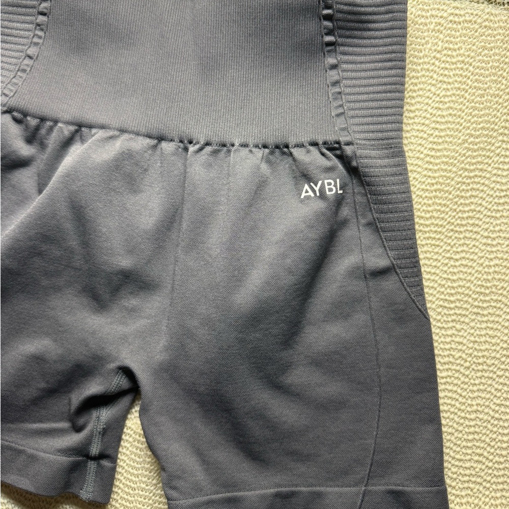 2 Aybl Balance V2 Seamless Shorts Color Grey Size S - Picture 2 of 9